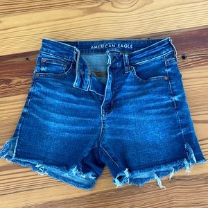 American Eagle Hi Rise Shortie